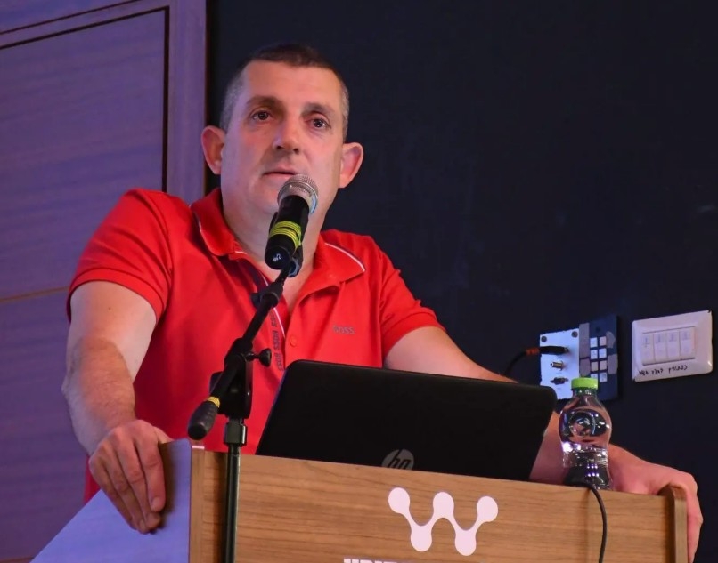 Yariv